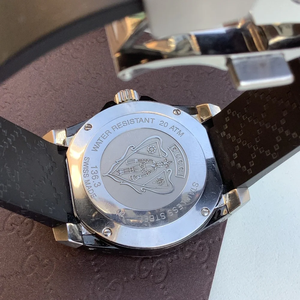BIG and BEAUTIFUL GUCCI watch🌟🌟🌟